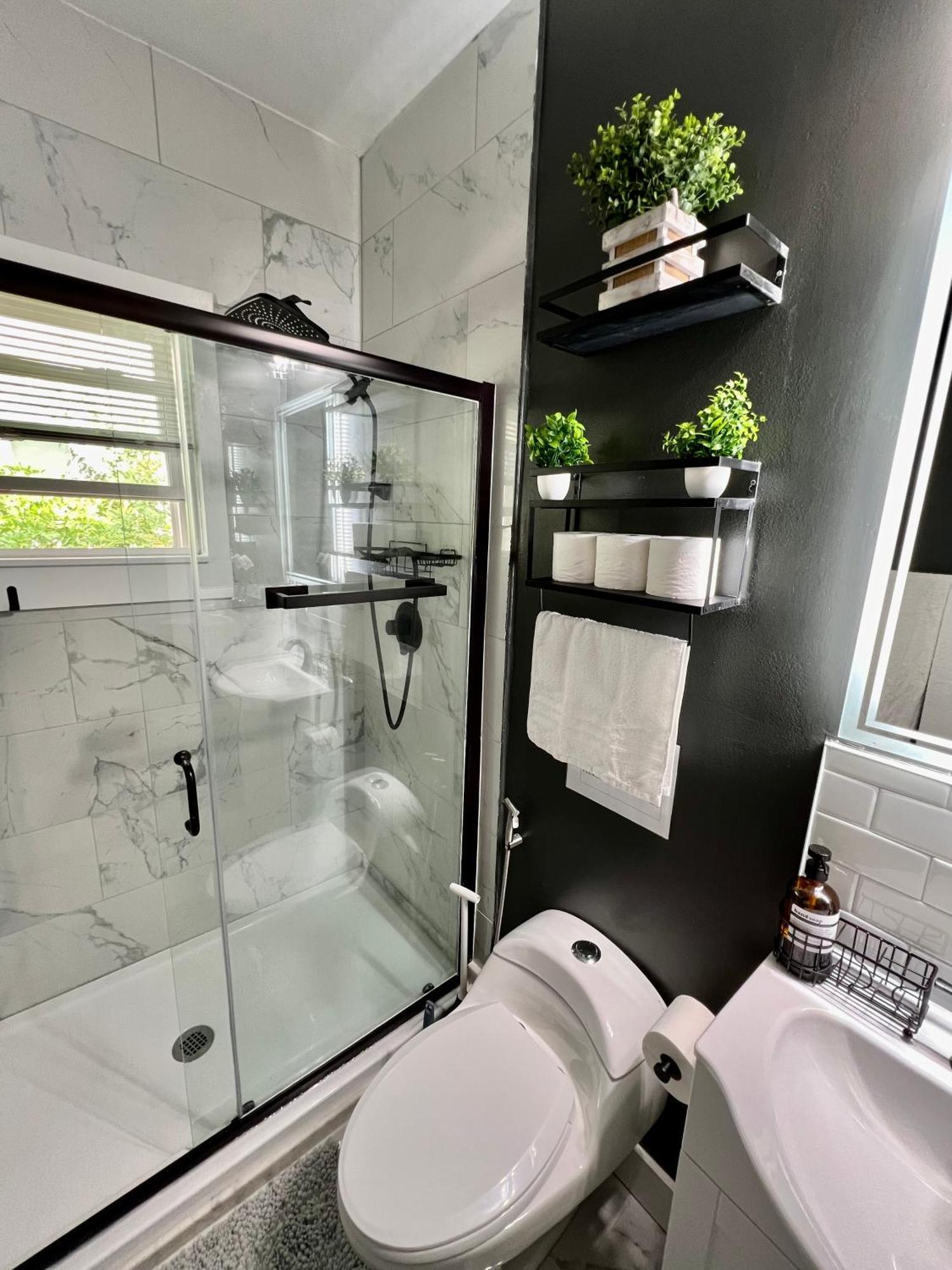 Charming 2Br 2Ba 10 Min Dt Airport By Lsp Homes Atlanta Exterior foto